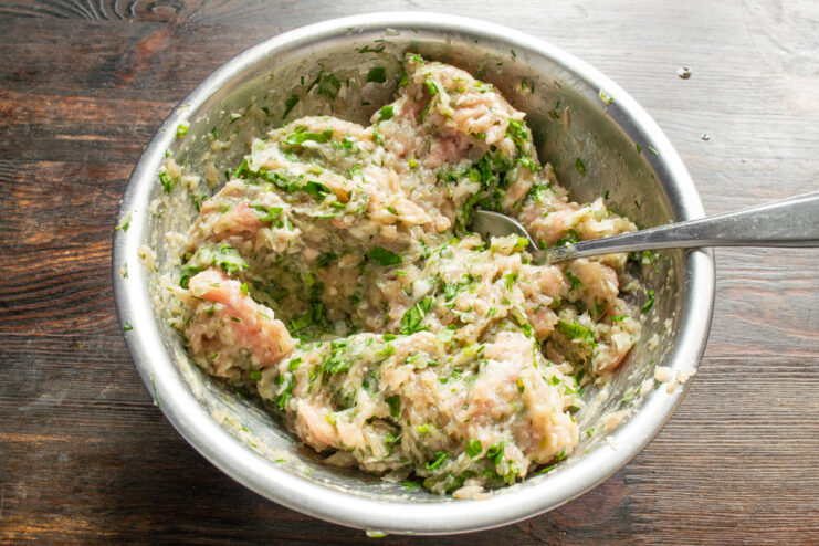Фарш со шпинатом для котлет Готовая масса для куриных котлет со шпинатом и зеленью